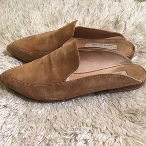 Chinese Laundry Kristen Cavallari camel colored suede mules